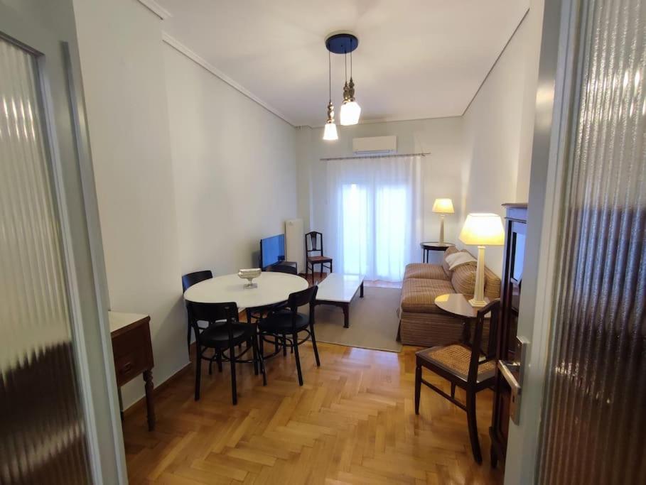 Volos Center, St Nicholas Square, Xenios 外观 照片